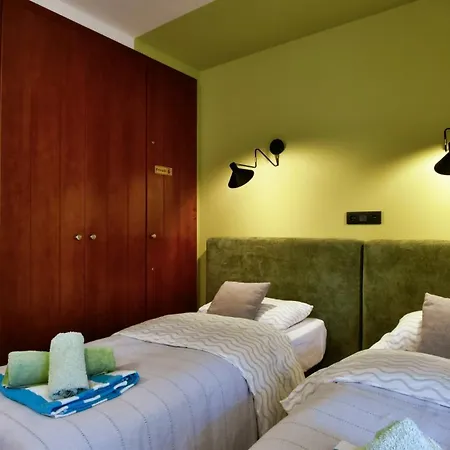 La Entrada Apartment *
